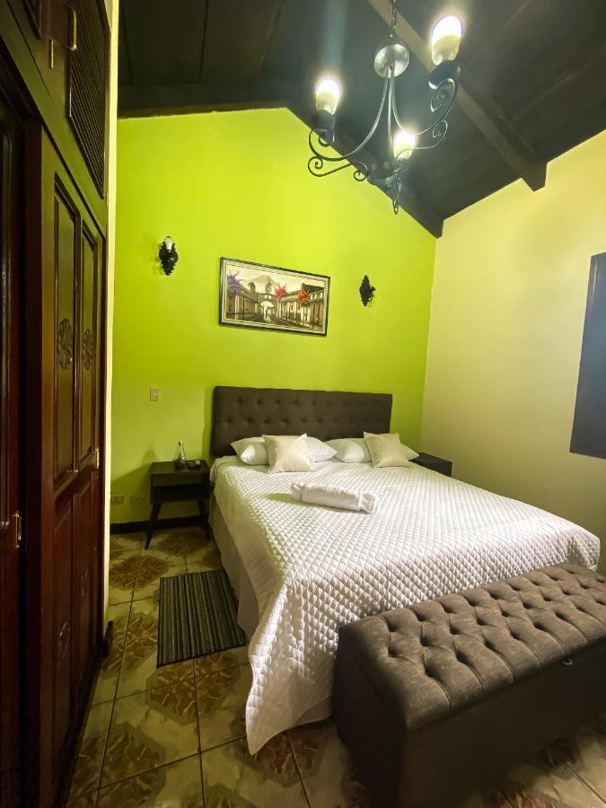 Real Marquez Hotel Antigua Exteriör bild