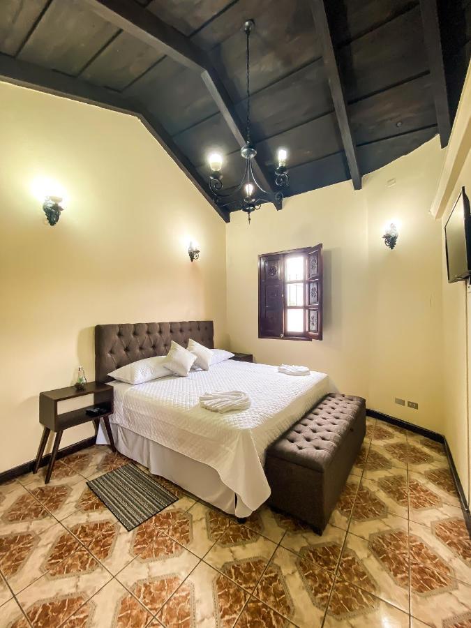 Real Marquez Hotel Antigua Exteriör bild